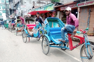 সিলেট নগরীতে দাপিয়ে বেড়াচ্ছে ব্যাটারিচালিত অটোরিক্সা, ঘটছে দূর্ঘটনা