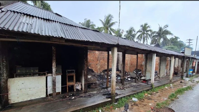 সিলেটে ঋণের টাকায় গড়া ব্যবসা পুড়ল আগুনে, পরিবার নিয়ে চরম অনিশ্চয়তায় ব্যবসায়ীরা