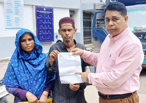 গলায় ক্যান্সারে আক্রান্ত হায়দার আলীর পাশে ‘জাস্ট হেল্প ফাউন্ডেশন ইউকে’ ও ‘লিগাল রাইটস অর্গানাইজেশন’
