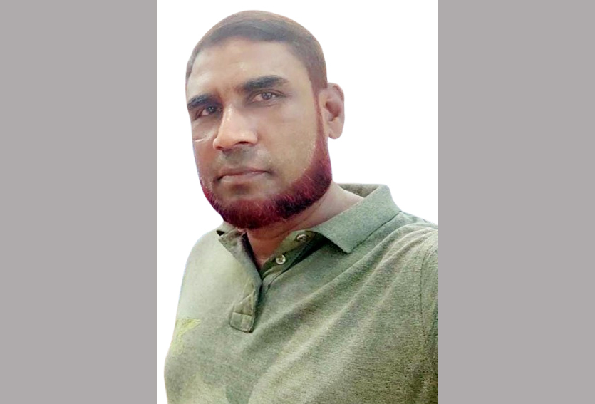 সিলেটে পুলিশের মাদকবিরোধী ব্যানার হাতে আওয়ামীলীগ নেতা বটল, তোলপাড়