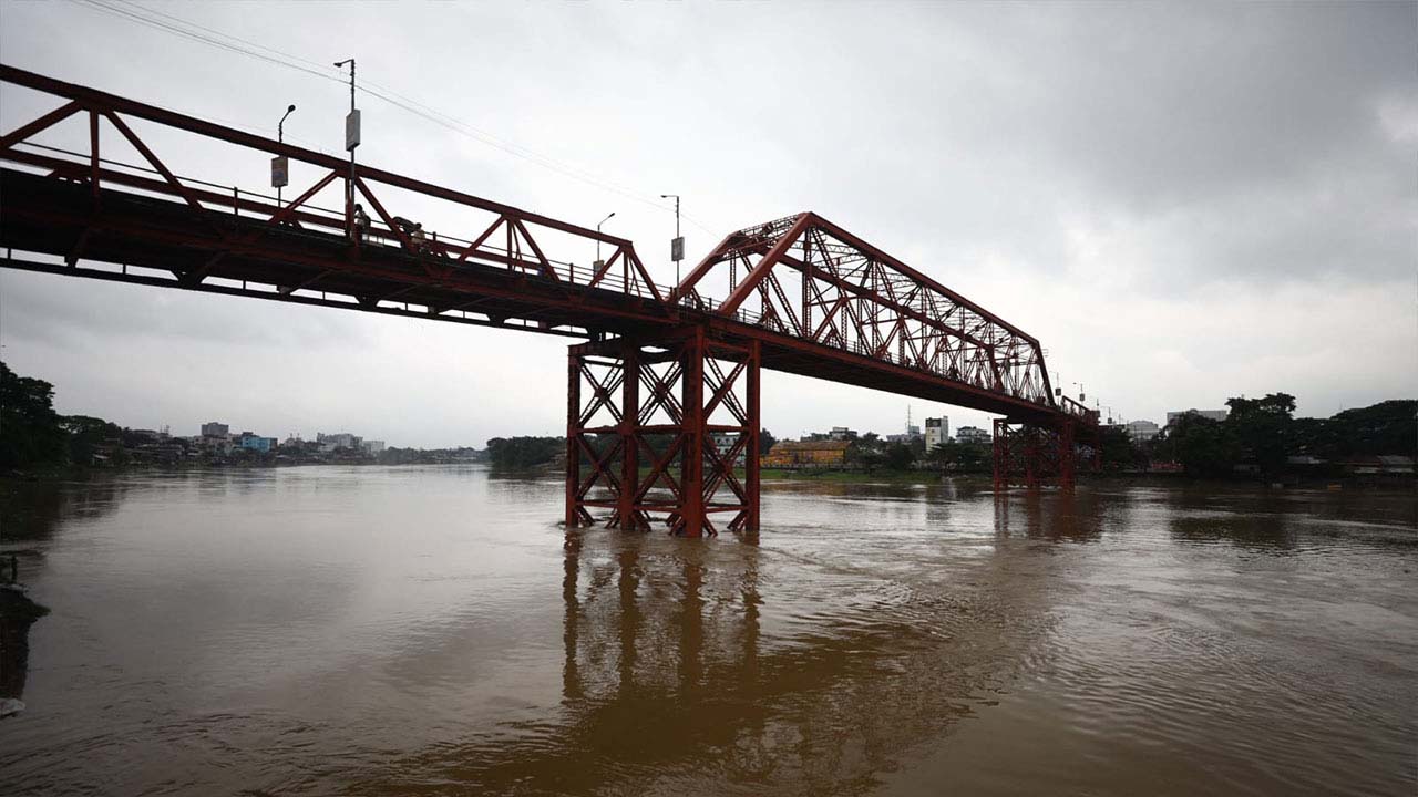 পাহাড়ধস ও বন্যার ঝুঁকিতে সিলেট: ৫৩৭ আশ্রয়কেন্দ্র প্রস্তুত