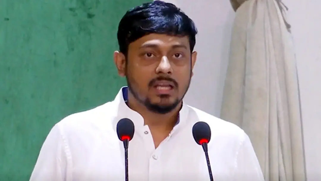 ‘ইলেকশন করে গদি মোটা হয়ে গেছে, জনগণকে আর গোনার টাইম নাই’ ‘ইলেকশন করে গদি মোটা হয়ে গেছে, জনগণকে আর গোনার টাইম নাই’