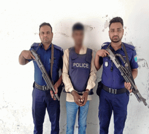 ‘দুর্ধর্ষ ডাকাত সর্দার’ গ্রেফতার