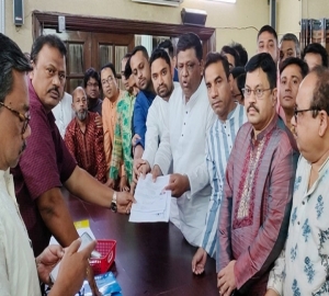 সিসিক নির্বাচন : দলীয় মনোনয়ন ফরম নিলেন আ. লীগের পাঁচ নেতা