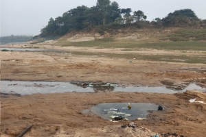 সারী নদীতে চাঁদাবাজীকে কেন্দ্র করে শ্রমিকের উপর চাঁদাবাজদের হামলা