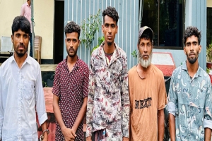 কলবাখানী এলাকা থেকে ৫ জুয়াড়িকে গ্রেফতার