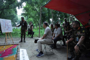 সেনাবাহিনীর গ্রীষ্মকালীন মহড়া আকস্মিক পরিদর্শন করলেন প্রধানমন্ত্রী