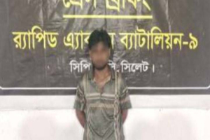 মোগলাবাজারে র‌্যাবের অভিযান: হত্যা মামলার আসামি গ্রেফতার
