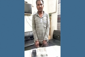 ঠাকুরগাঁওয়ে এক লাখ ভারতীয় রুপিসহ যুবক আটক