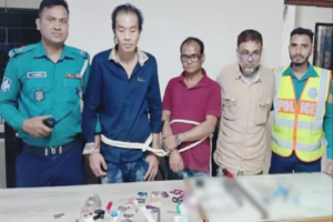 তালতলায় মাদকের রঙ্গমঞ্চ থেকে আ.লীগের ৩ নেতাকর্মী আটক