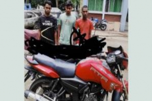 নগরীতে চুরি যাওয়া মোটরসাইকেল উদ্ধার, গ্রেফতার ৩