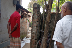 নববর্ষের আনন্দ ঢেকে দিল শিশুর করুণ মৃত্যু