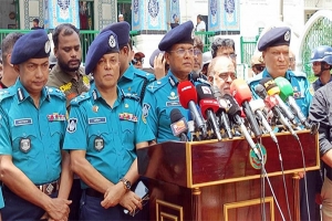 আইনশৃঙ্খলা ভঙ্গ করলে শক্ত হাতে দমনের হুঁশিয়ারি ডিএমপি কমিশনারের