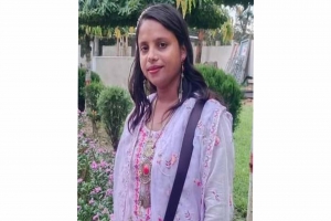 সিলেটে ওয়ারেন্টভূক্ত পলাতক আসামী,কথিত লাইভার লাকি আহমেদ গ্রেফতার
