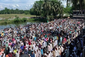 কাতারে সড়ক দুর্ঘটনায় নিহত পাঁচ প্রবাসীর দাফন সম্পন্ন