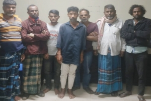 নগরীর চালিবন্দর থেকে ৭ জুয়ারী আটক