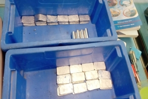 ওসমানী বিমানবন্দরে ১৭ কেজি সোনা জ ব্দ