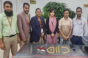 বিমানবন্দরে দুই বিদেশির কাছে মিলল ৫ কোটি টাকার সোনা
