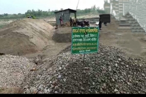 জাফলংয়ের বল্লাঘাট খাবলে খাচ্ছে ফিরোজ-ফয়জুল : নীরব চাঁদাবাজি 