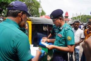  সিলেট নগরীতে শৃঙ্খলা ফেরাতে মাঠে এসএমপি