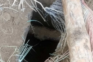 রাণীশংকৈলে ক ব র খুঁড়ে ৭ কঙ্কাল চু রি