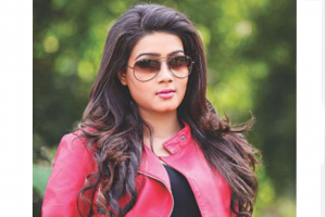 বন্দি সময় কাটছে মাহির