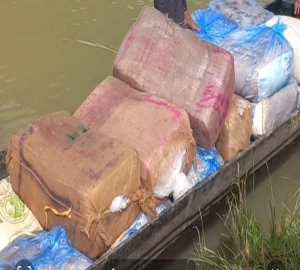 জৈন্তাপুর মডেল থানার অভিযানে ভারতীয় নাছির বিড়ি ও চা-পাতা আটক
